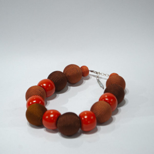 collier-silko-wood-orange-marron-samparely